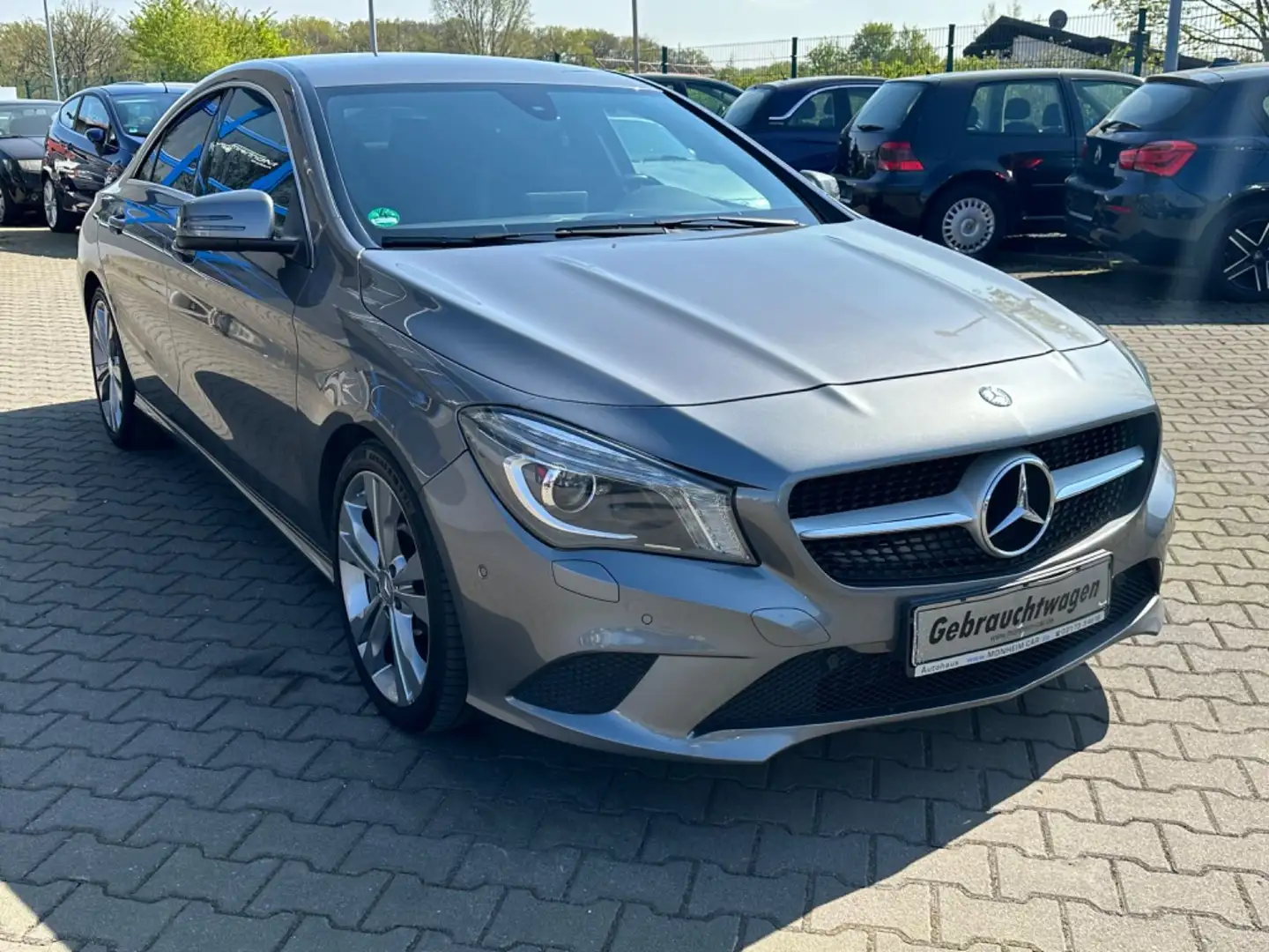 Mercedes-Benz CLA 180 CLA -Klasse CLA 180 Gris - 2