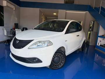 Ypsilon 1.0 PREZZO REALE firefly hybrid Silver s