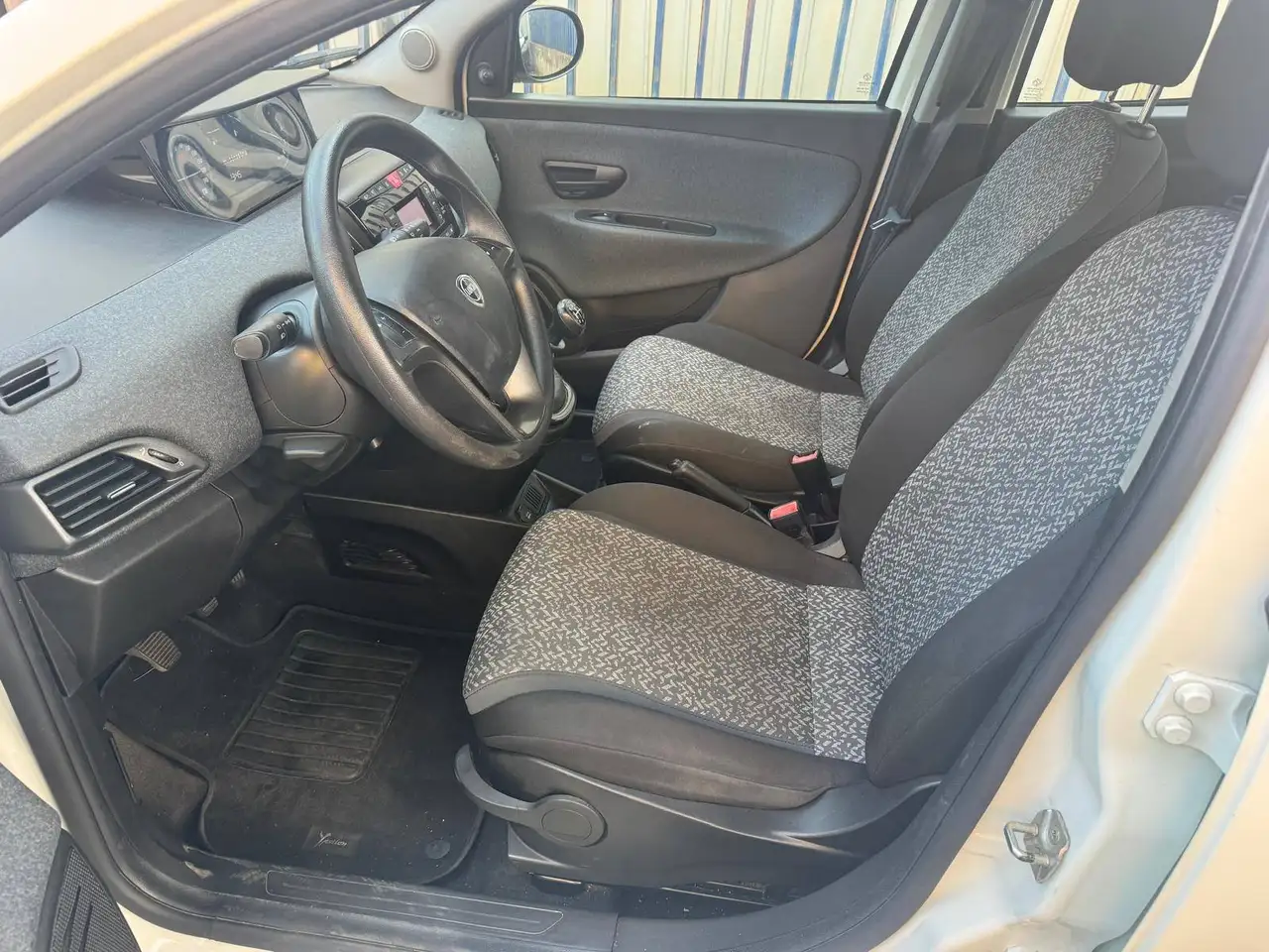 Lancia Ypsilon 1.0 PREZZO REALE firefly hybrid Silver s, миниатюра 8