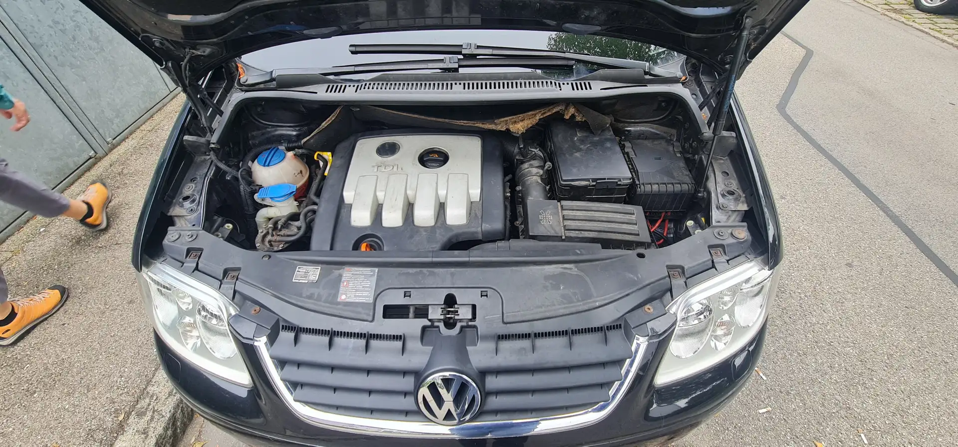 Volkswagen Touran Touran 2.0 TDI DPF Highline Schwarz - 2