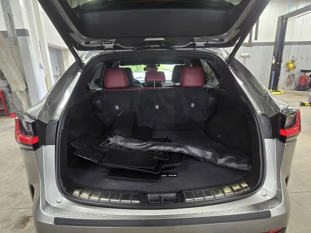 Lexus NX снимка Lexus NX