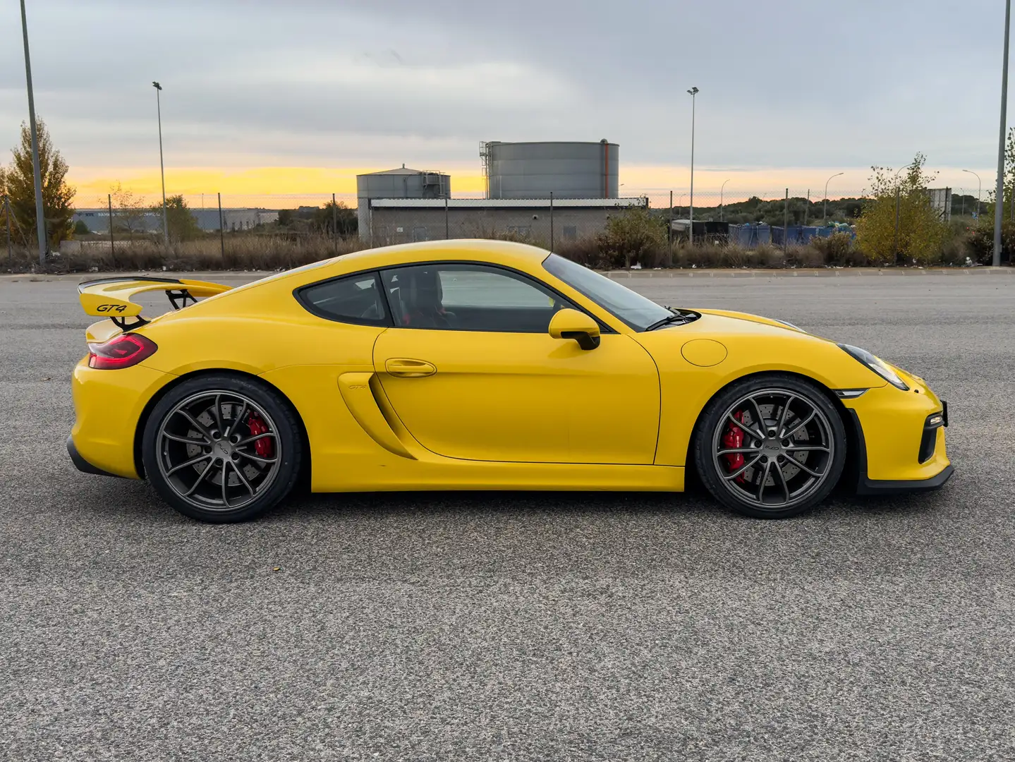 Porsche Cayman Cayman GT4 GT4 Amarillo - 2