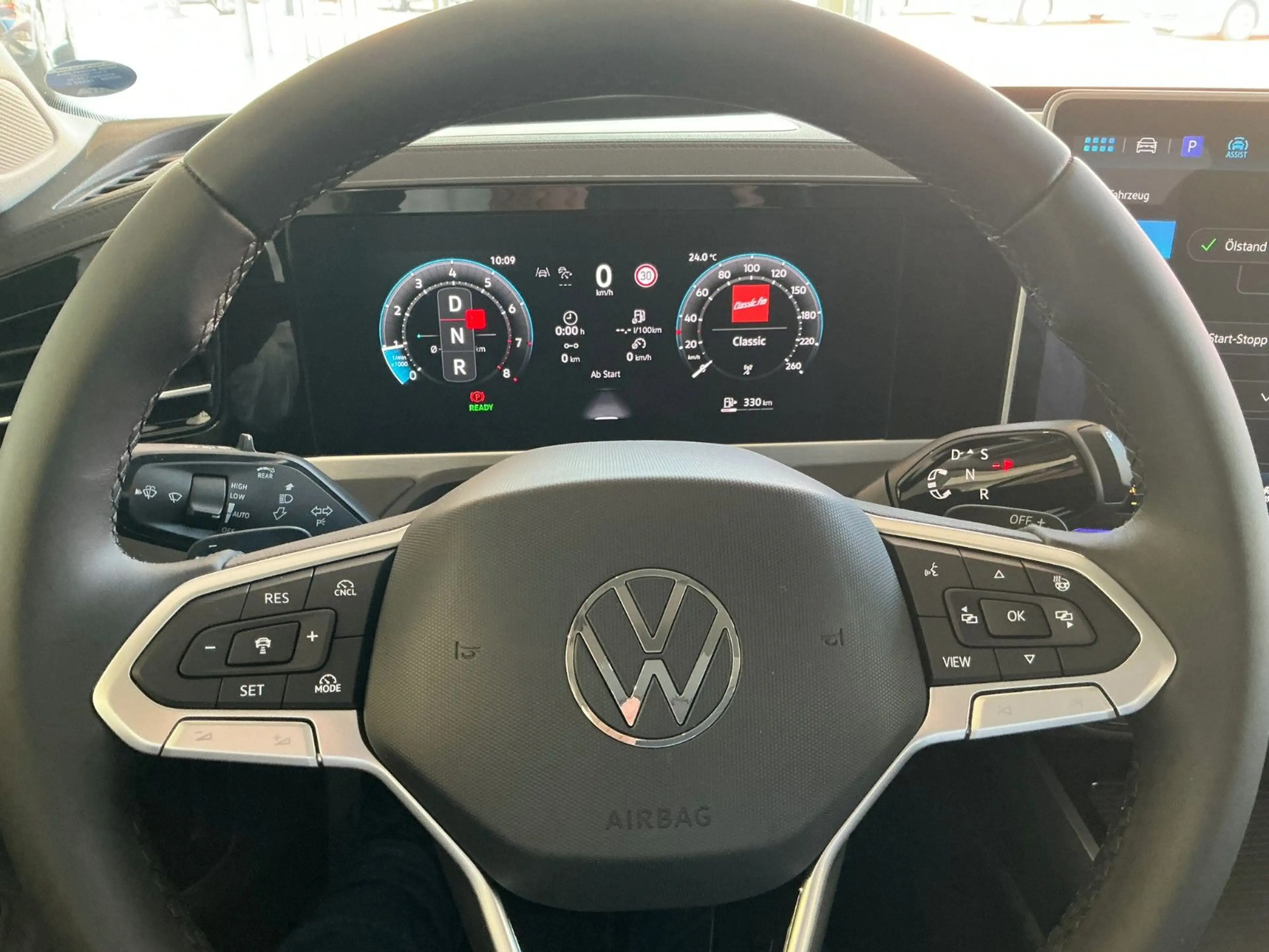 Volkswagen Passat Variant 1.5 TSI DSG Elegance *AHK*Area* — photo 13