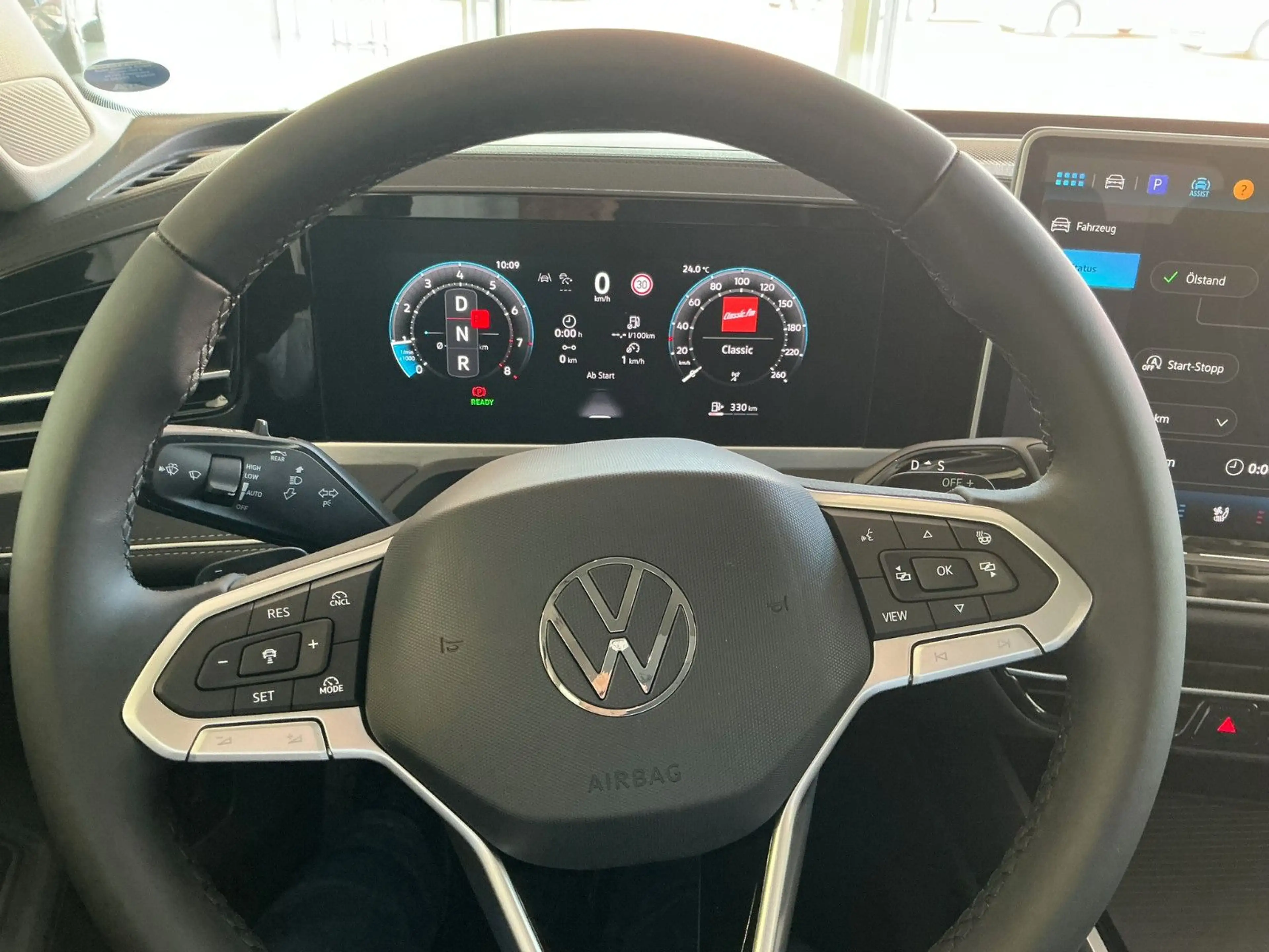 Volkswagen Passat Variant 1.5 TSI DSG Elegance *AHK*Area* — photo 12