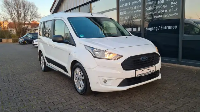 Ford Tourneo Connect AUT - NAVI - ASSISTS - AHK