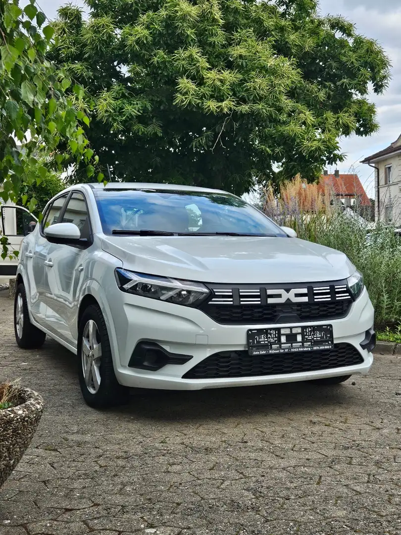 Dacia Sandero SCe 65 Essential Bianco - 1