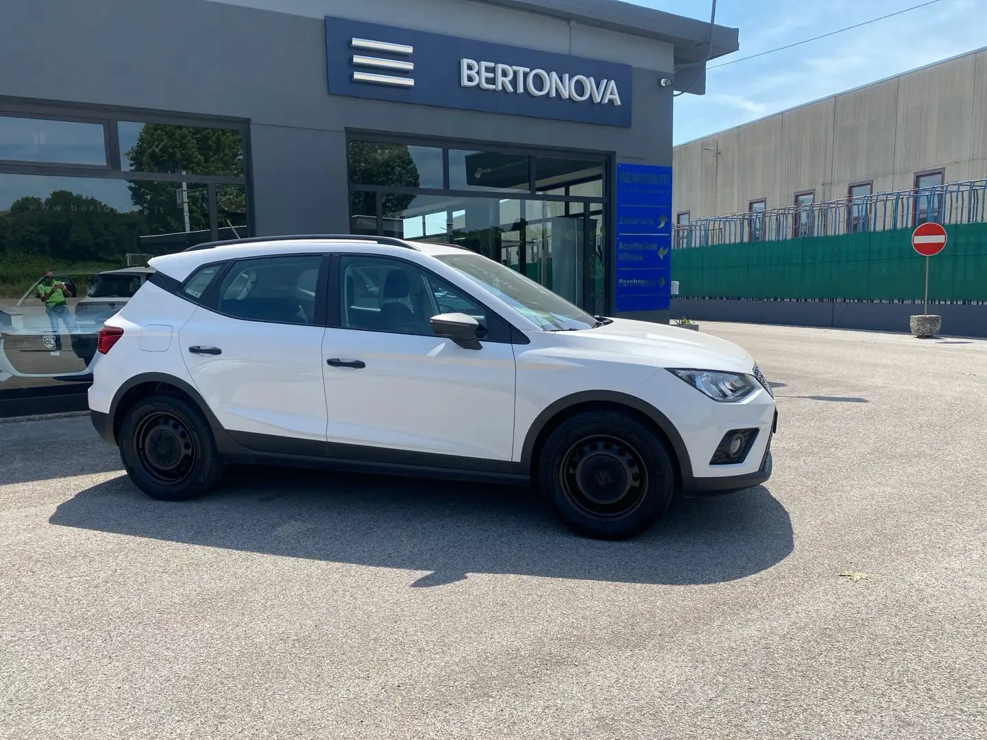 SEAT Arona 1.0 TGI Reference Blanc - 2