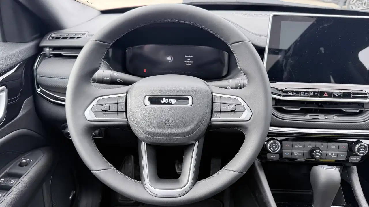 Jeep Compass photo Jeep Compass