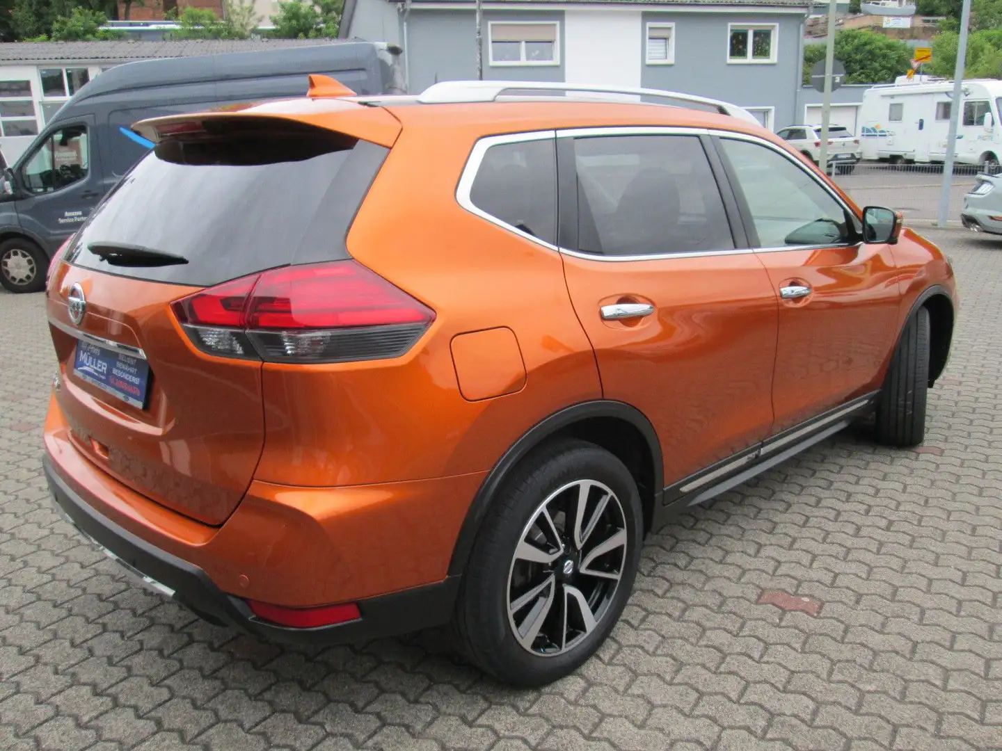 Nissan X-Trail Tekna 4x4 Orange - 2