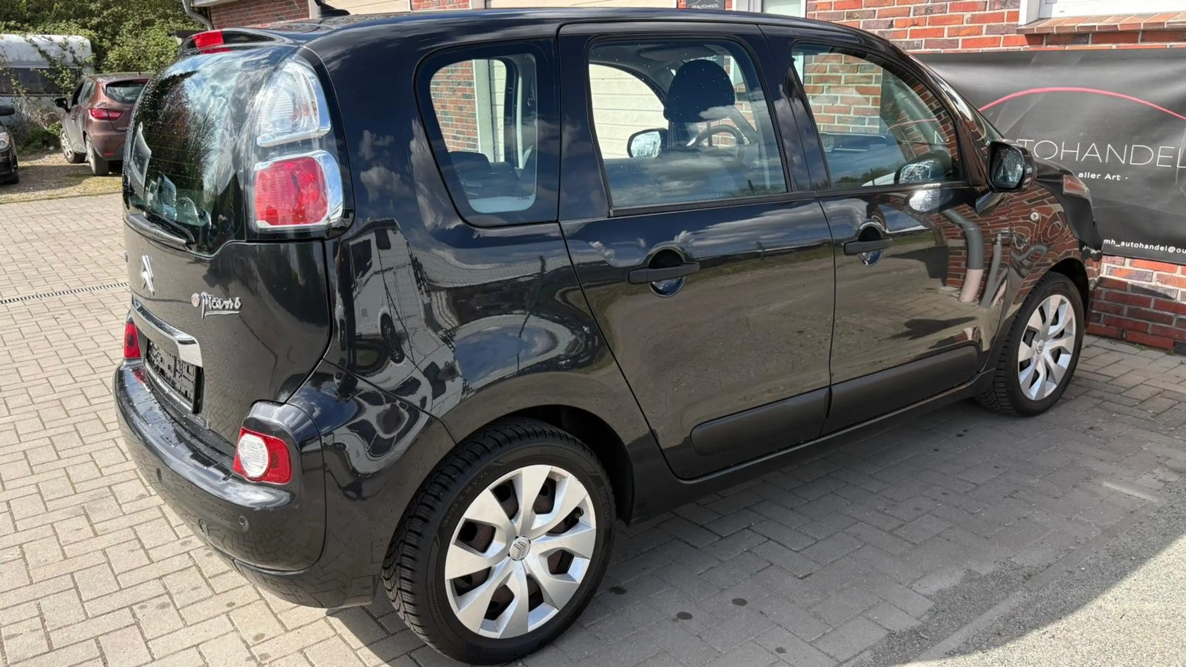 Citroen C3 Picasso 1.4 VTi *2 .Hand*93.000KM*Finanzierung*Garantie* — photo 4