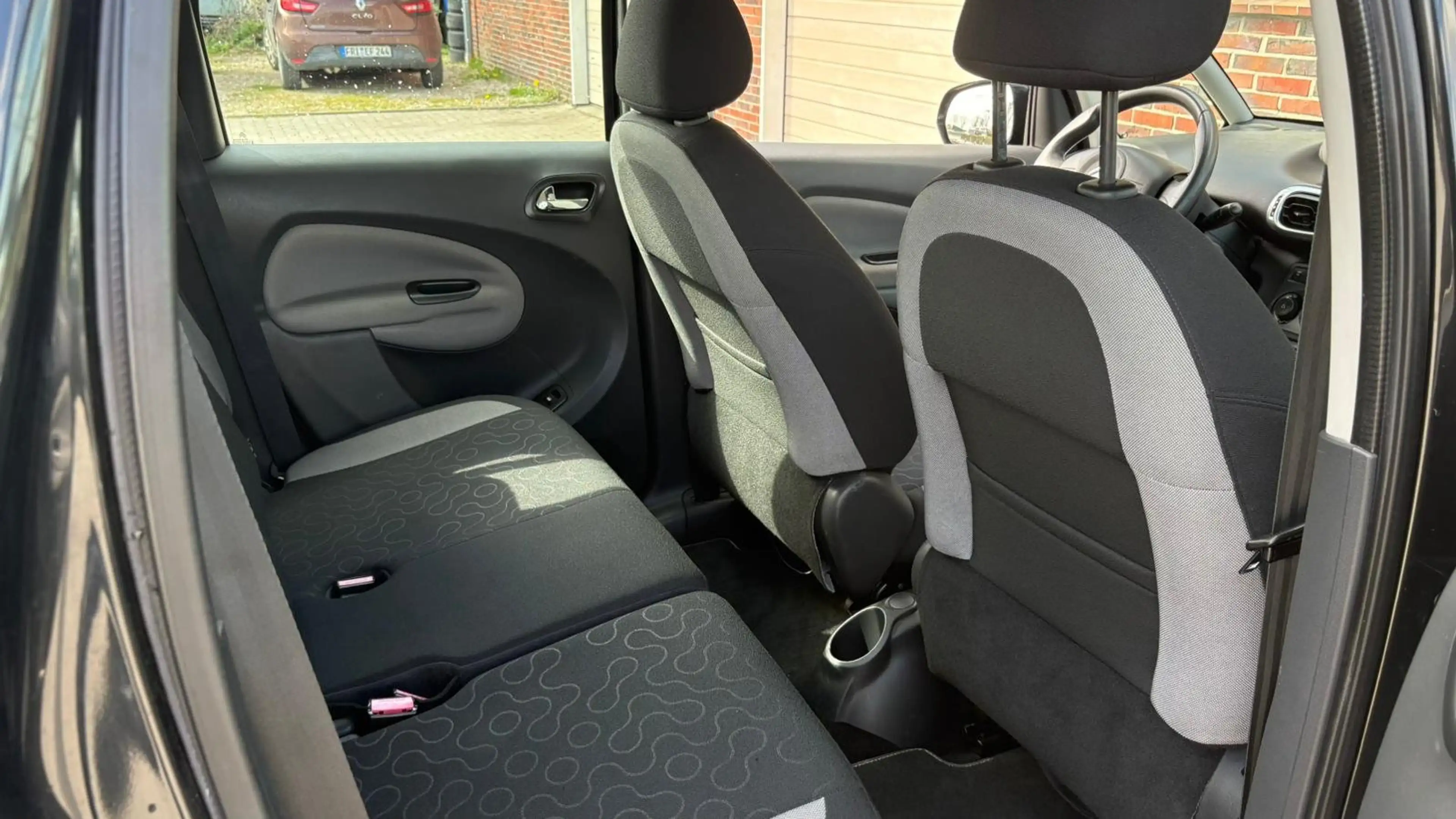 Citroen C3 Picasso 1.4 VTi *2 .Hand*93.000KM*Finanzierung*Garantie* — photo 12