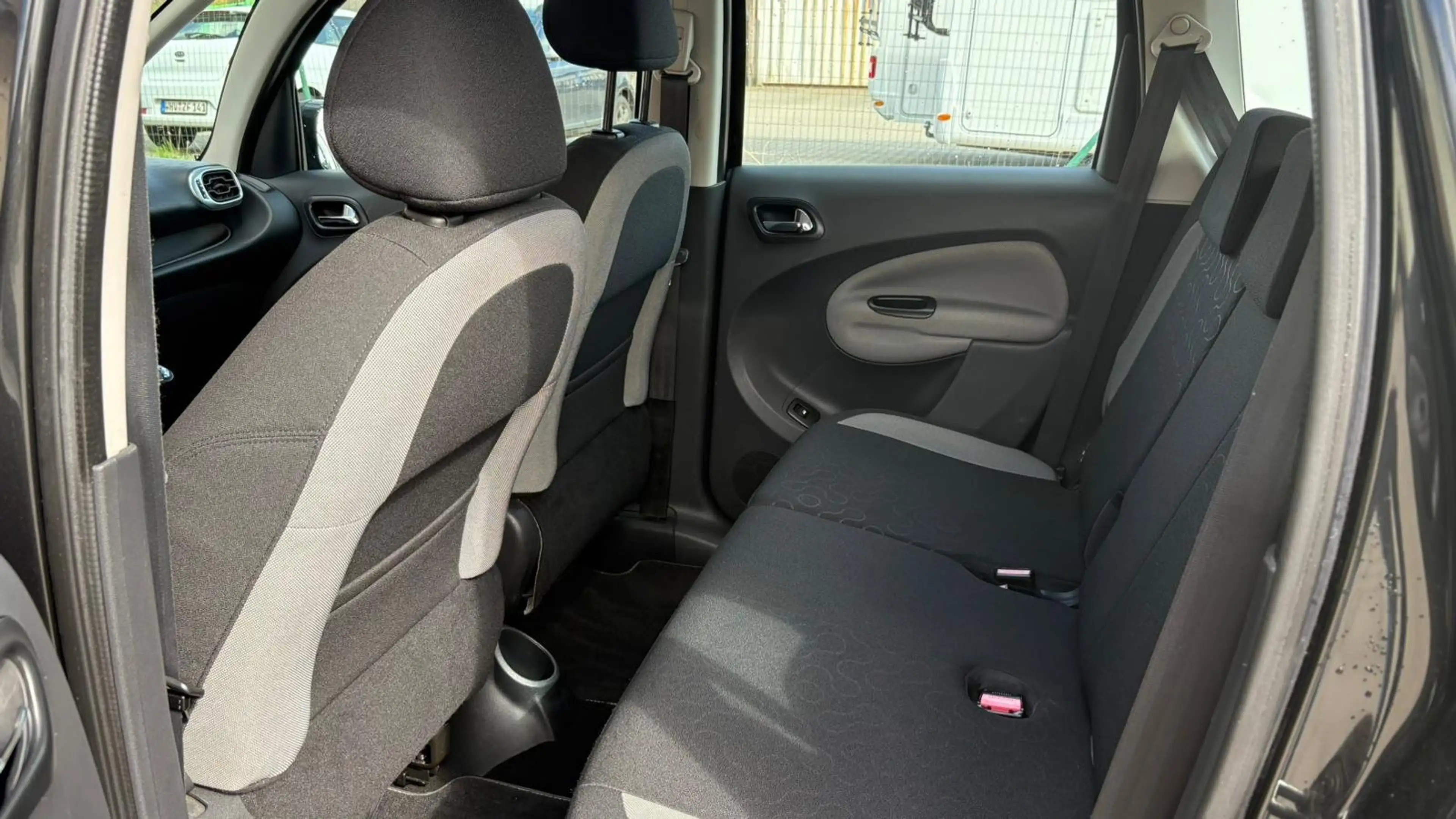 Citroen C3 Picasso 1.4 VTi *2 .Hand*93.000KM*Finanzierung*Garantie* — photo 11