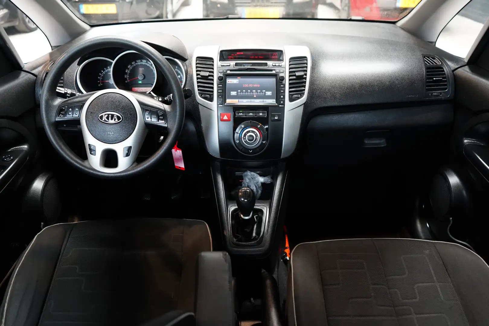 Kia Venga 1.4 CVVT Seven | AIRCO | ACHTERUITRIJCAMERA | ELEK Grau - 2