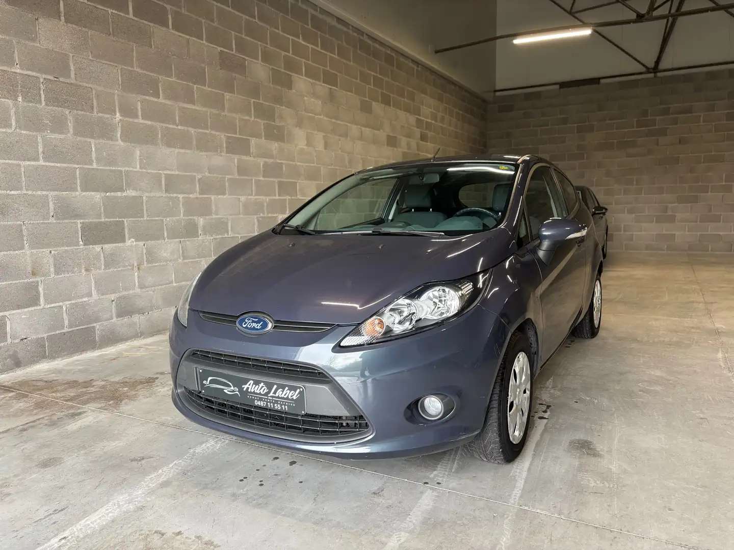 Ford Fiesta Fiesta 1.25i Trend Gris - 1