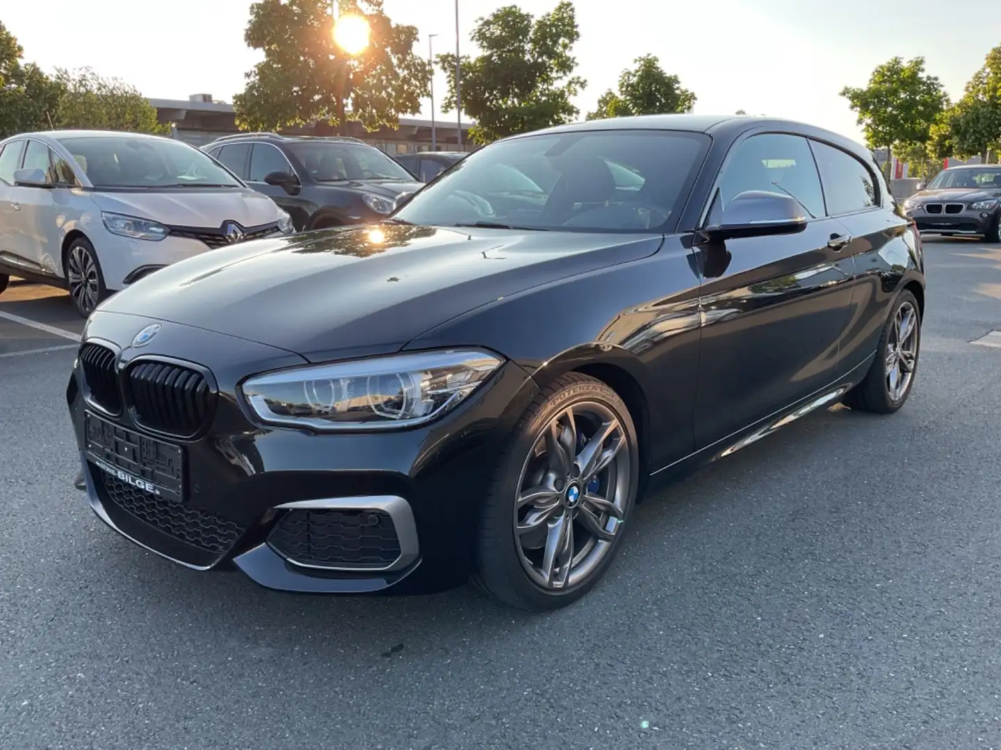BMW 140 Baureihe 1 Lim. 3-trg. M140 i Schwarz - 1