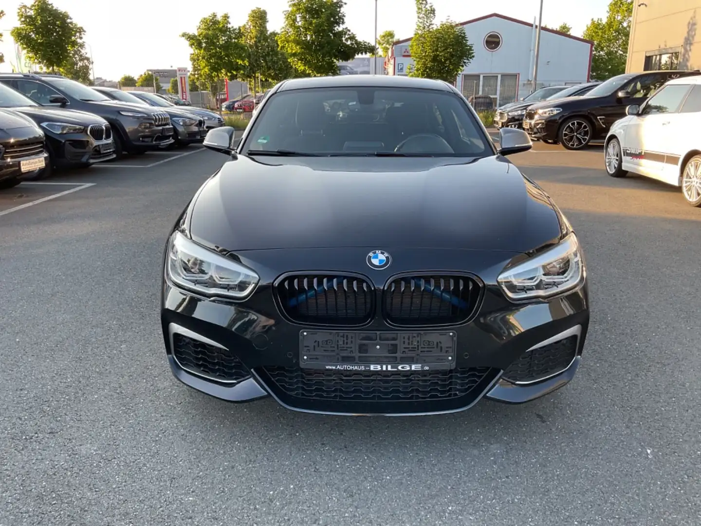 BMW 140 Baureihe 1 Lim. 3-trg. M140 i Schwarz - 2