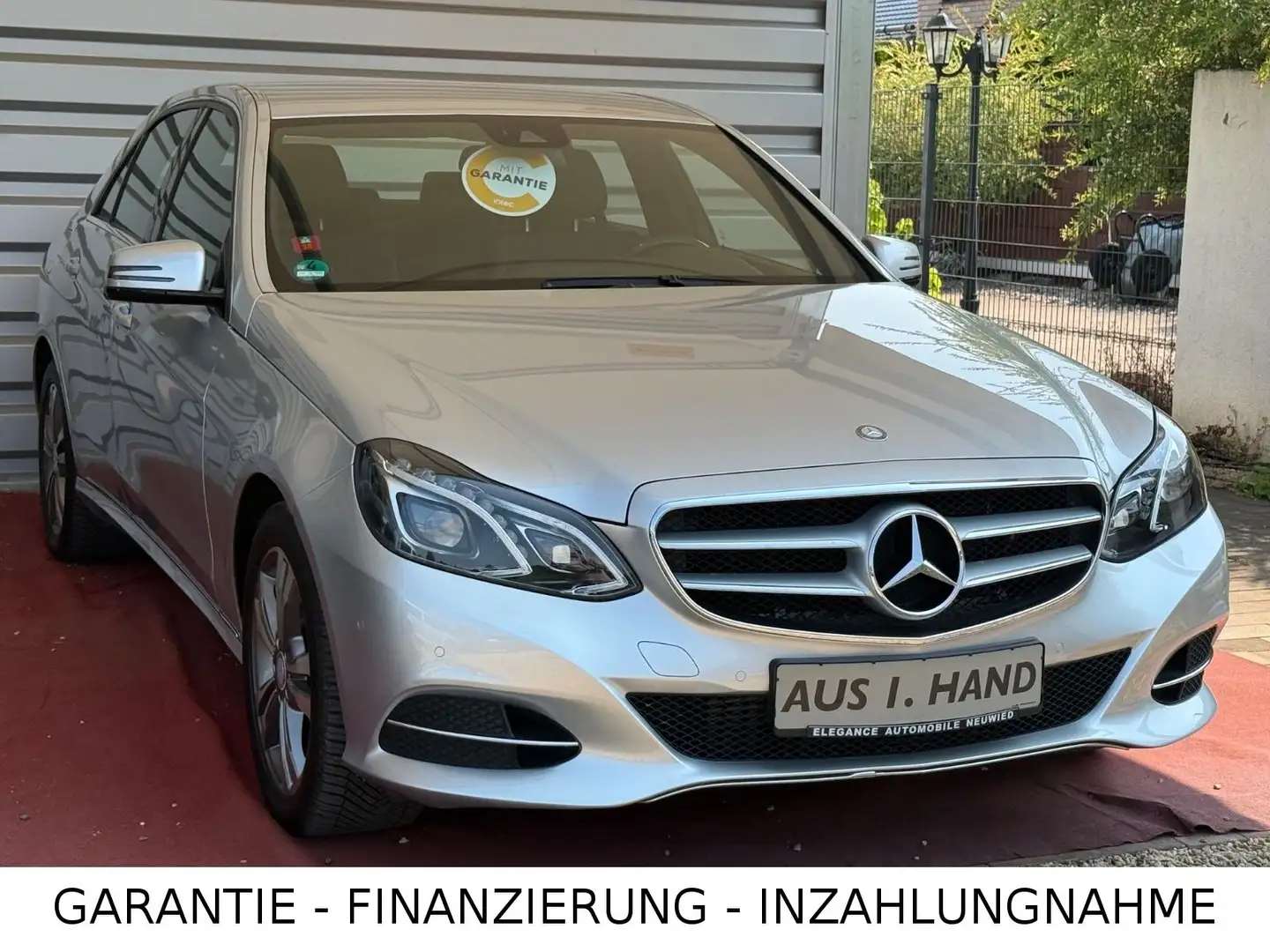 Mercedes-Benz E 200 CGI Limo./1.Hand/Scheckheft/Rentnerfzg. Silber - 1