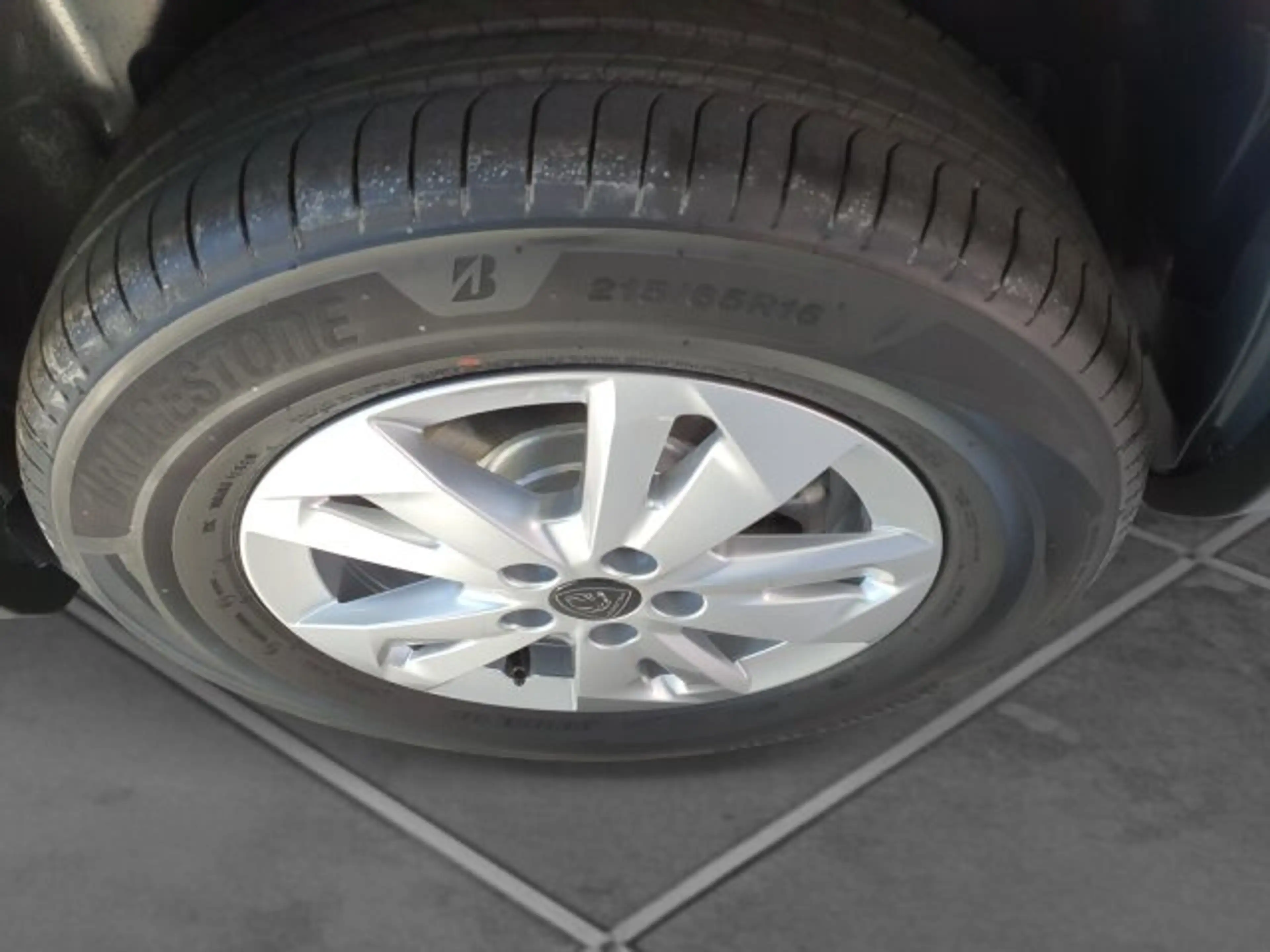 Peugeot Rifter Rifter Allure 100 +180°Kamera+Keyless+FSH+SHZ+ — photo 6