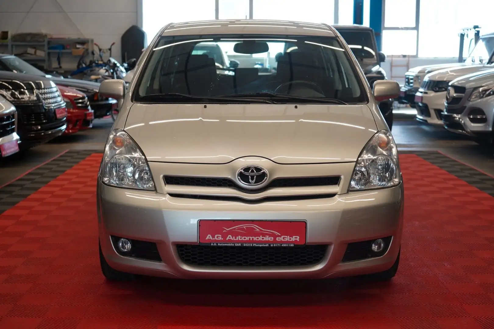 Toyota Corolla Verso 1.8 Sol *1.Hand*7.Sitz*Automatik* Silber - 2