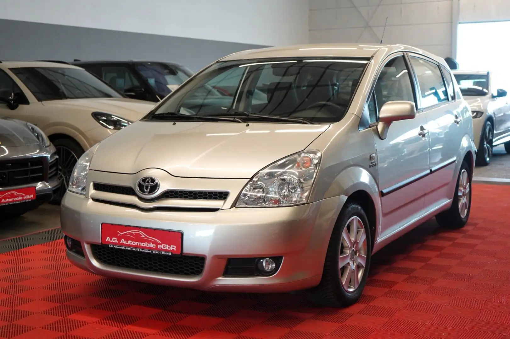 Toyota Corolla Verso 1.8 Sol *1.Hand*7.Sitz*Automatik* Silber - 1