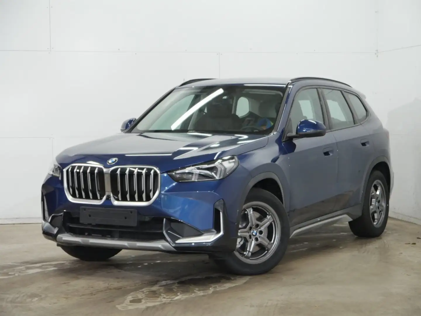 BMW X1 xDrive23d xLine ACC SpurAss 360° AHK HUD HiFi Blauw - 2