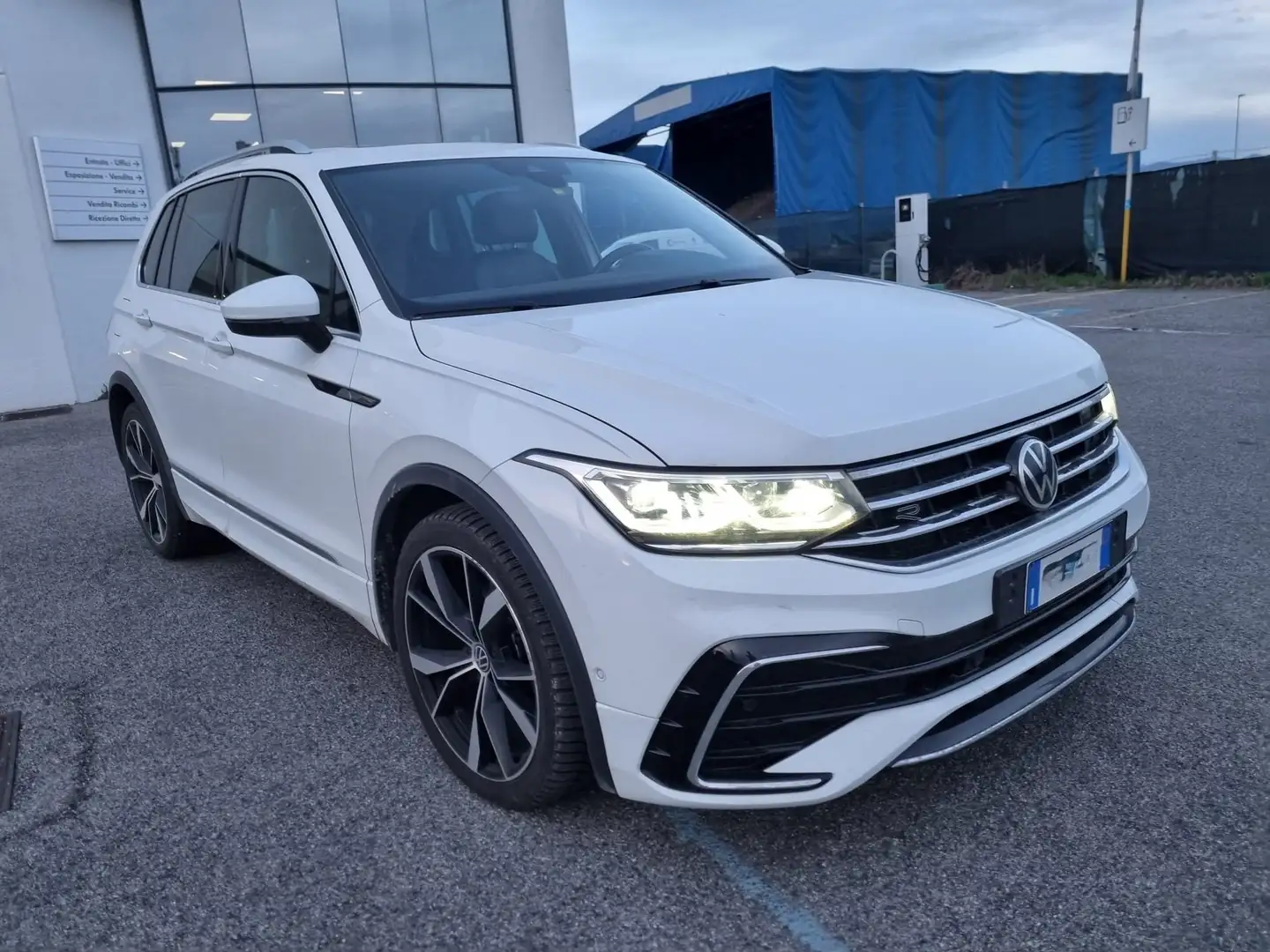 Volkswagen Tiguan 2.0 TDI  R-Line 150cv DSG Bianco - 2