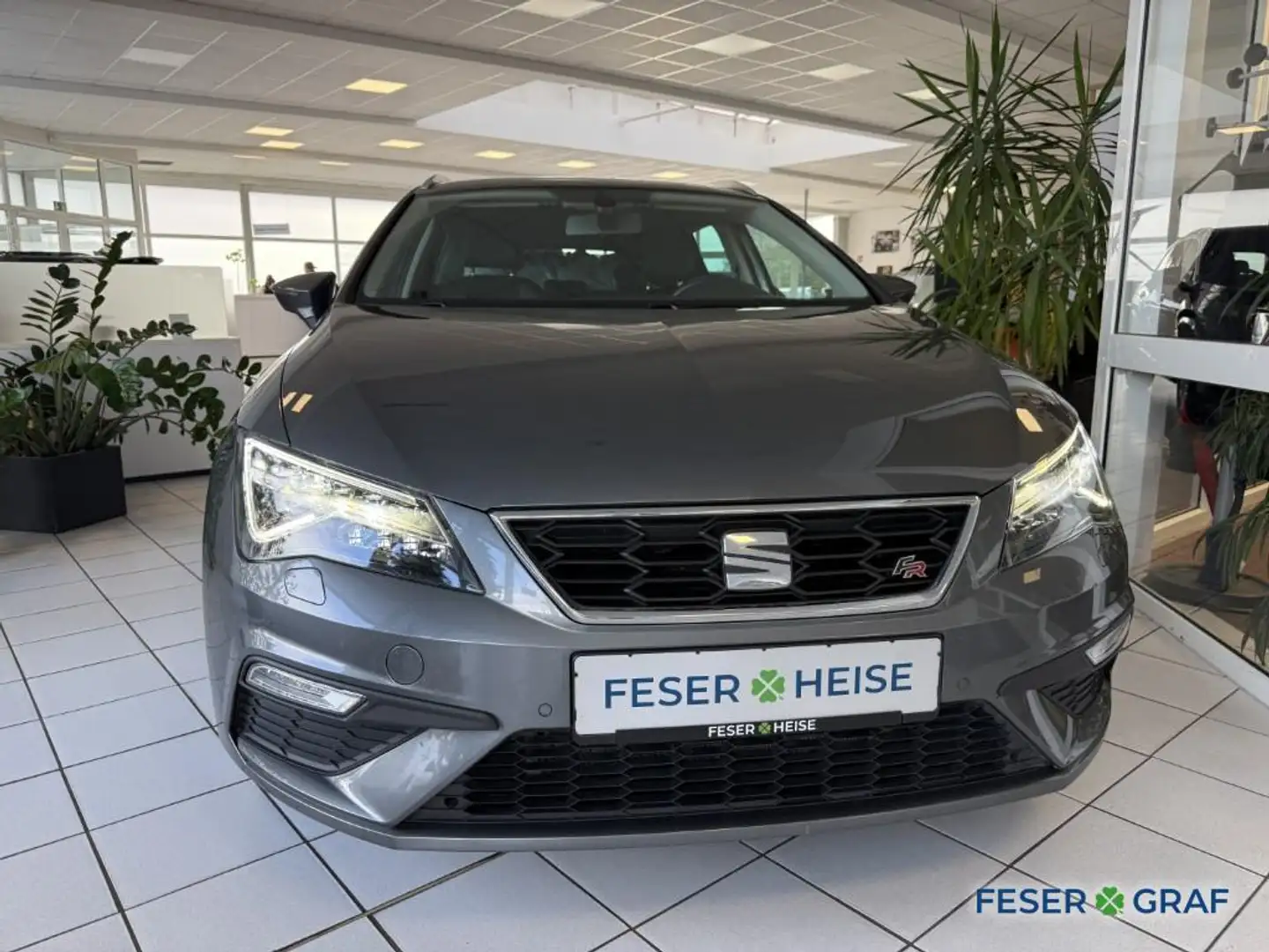 SEAT Leon ST 1.4 TSI FR LED*WinterPaket*RearView*DCC*Bluetoo Gris - 2