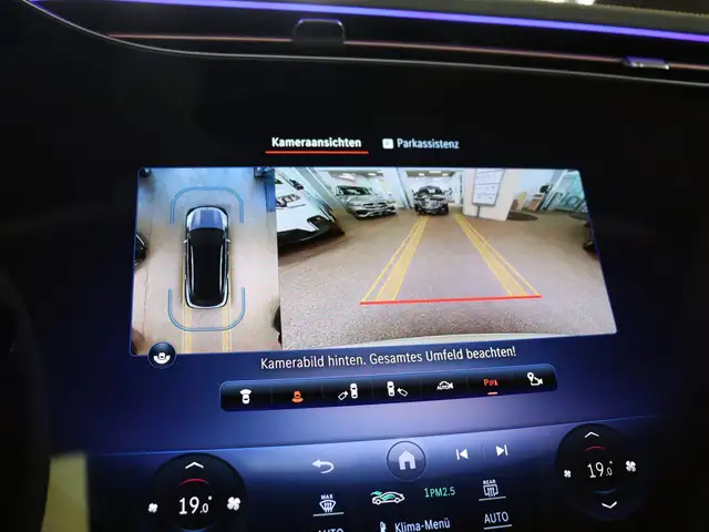 Mercedes-Benz Eqs view 19
