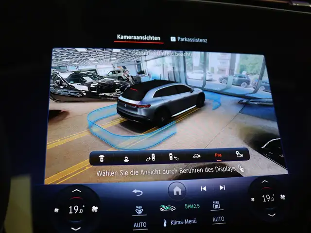 Mercedes-Benz Eqs view 20