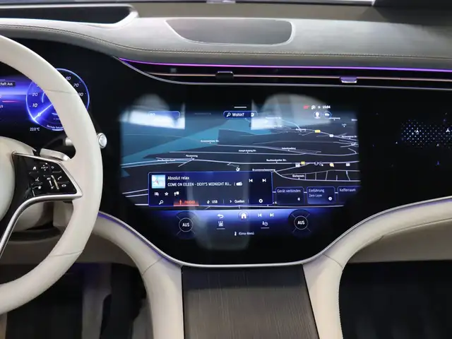 Mercedes-Benz Eqs view 15