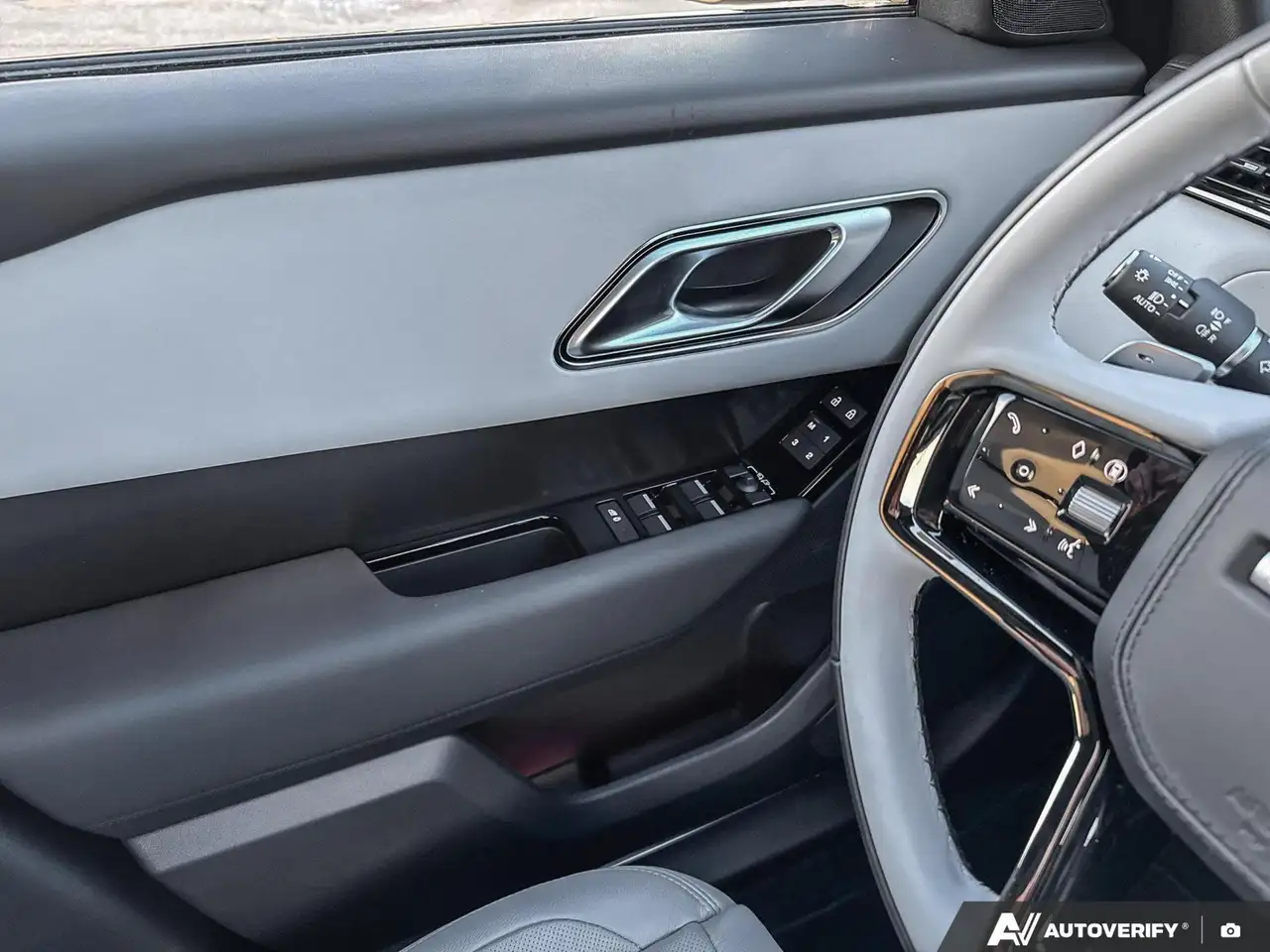 Land Rover Range Rover Velar снимка Land Rover Range Rover Velar