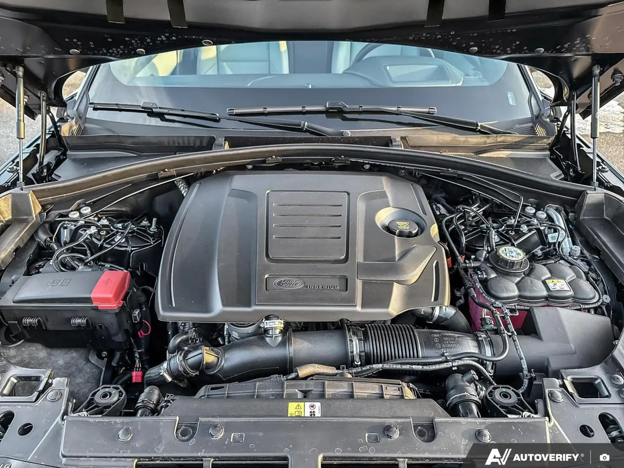 Land Rover Range Rover Velar снимка Land Rover Range Rover Velar