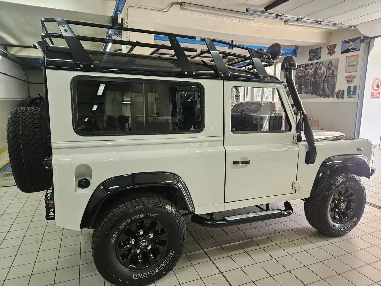 Land Rover Defender V 1990 90 90 2.5 td5 E SW, foto 2