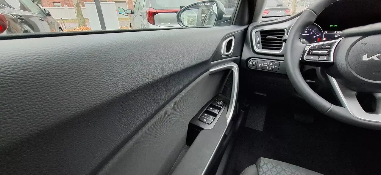 Kia Ceed SW / cee'd SW 1.5 T-GDI DCT Spin Sportswagon 14