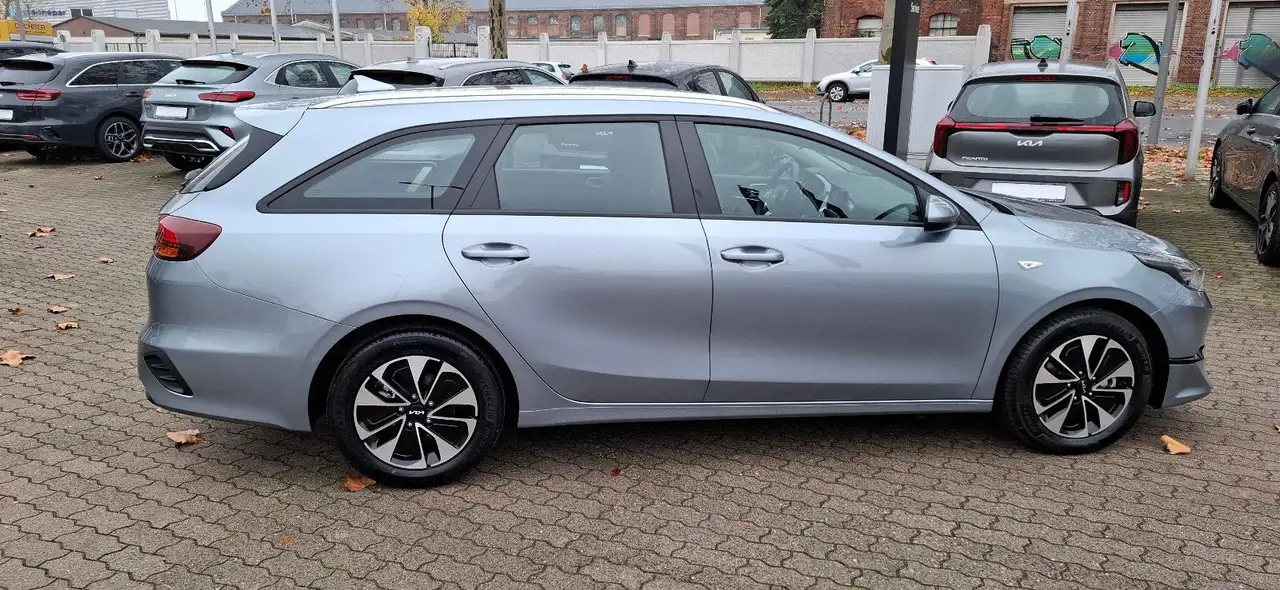 Kia Ceed SW / cee'd SW 1.5 T-GDI DCT Spin Sportswagon 8