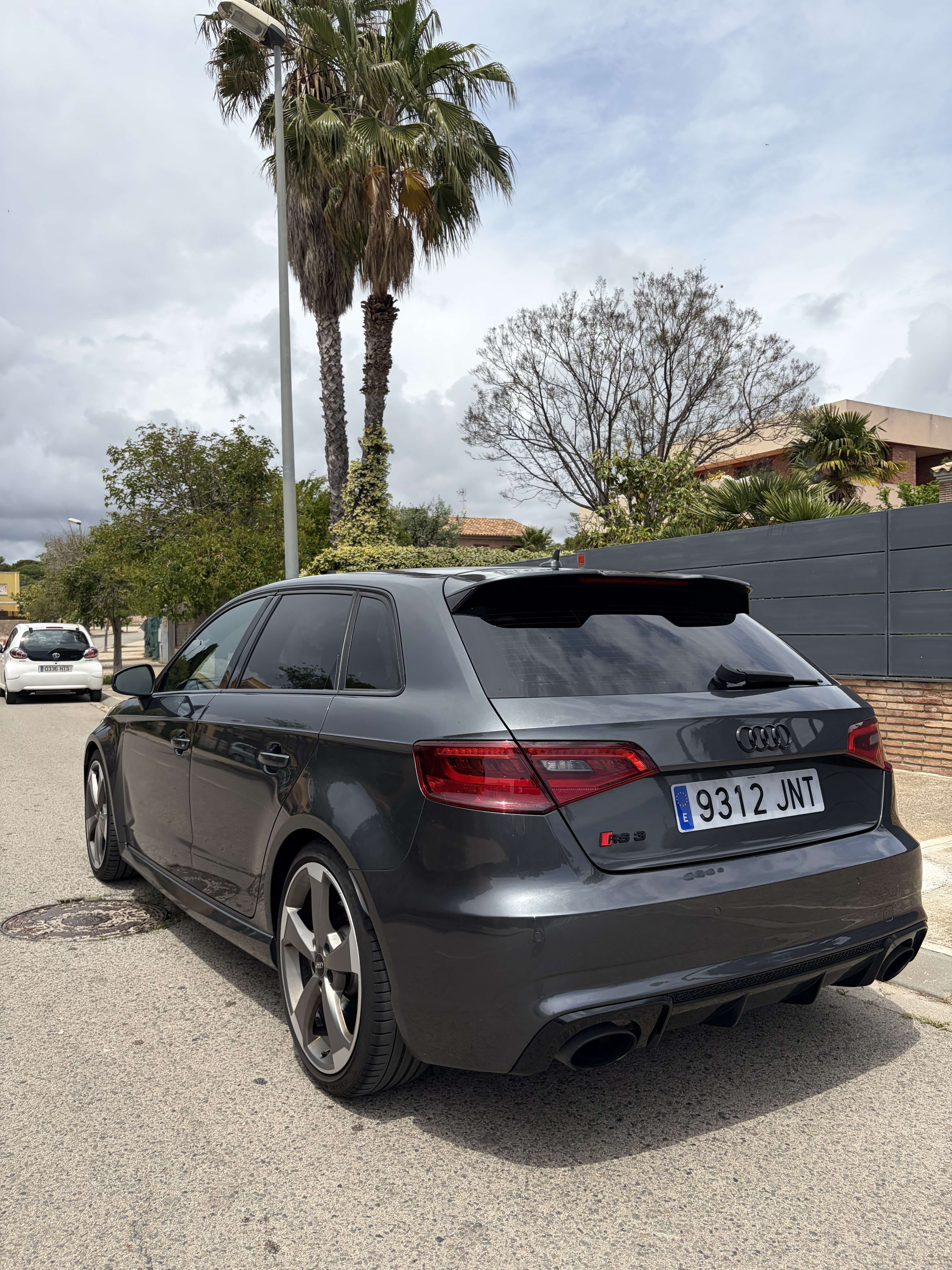 Audi RS3 Sportback 2.5 TFSI quattro S-Tronic - foto 1