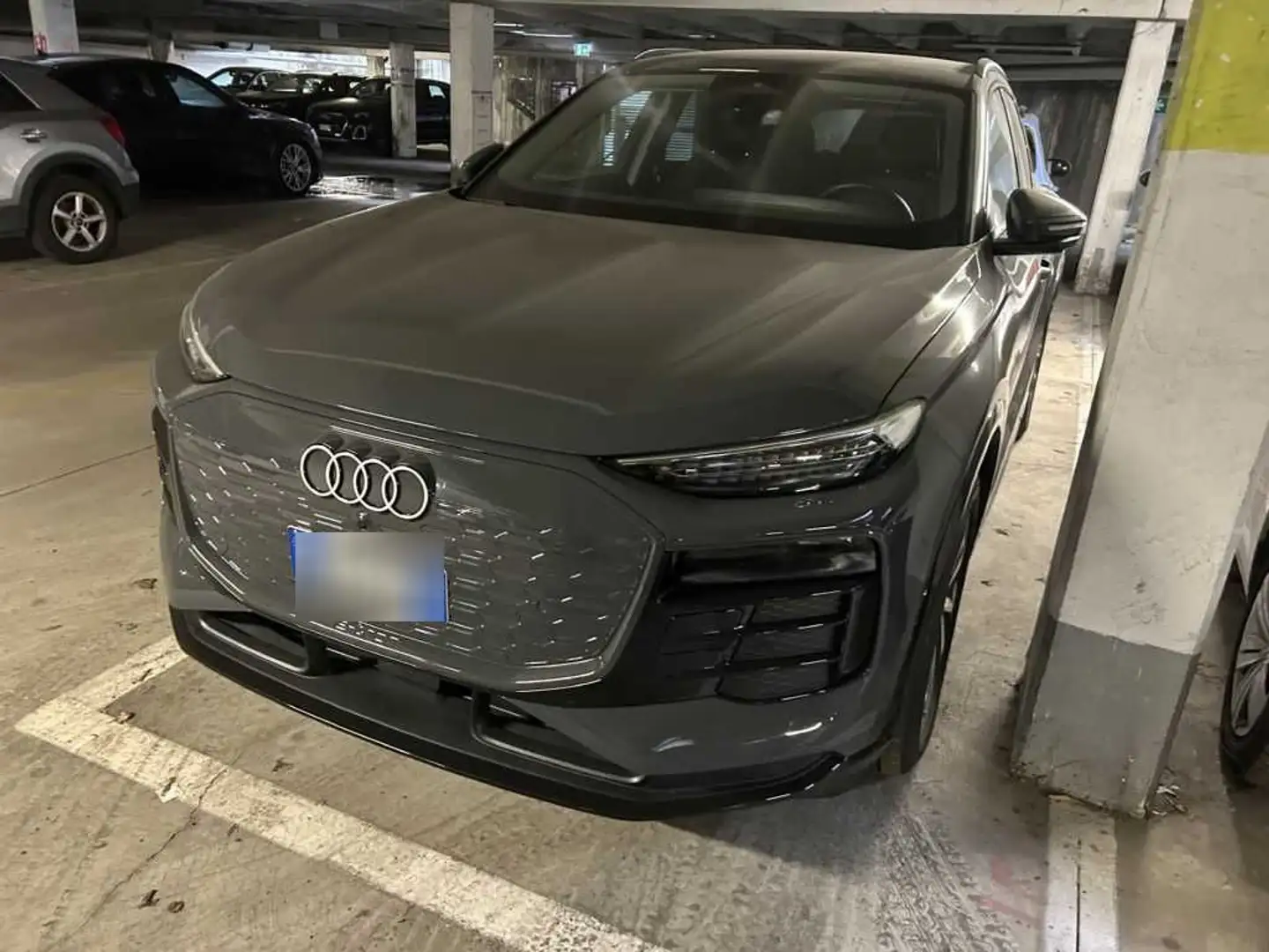 Audi Q6 e-tron e-tron Performance TECH PRO Memory 360° 360 Grau - 2