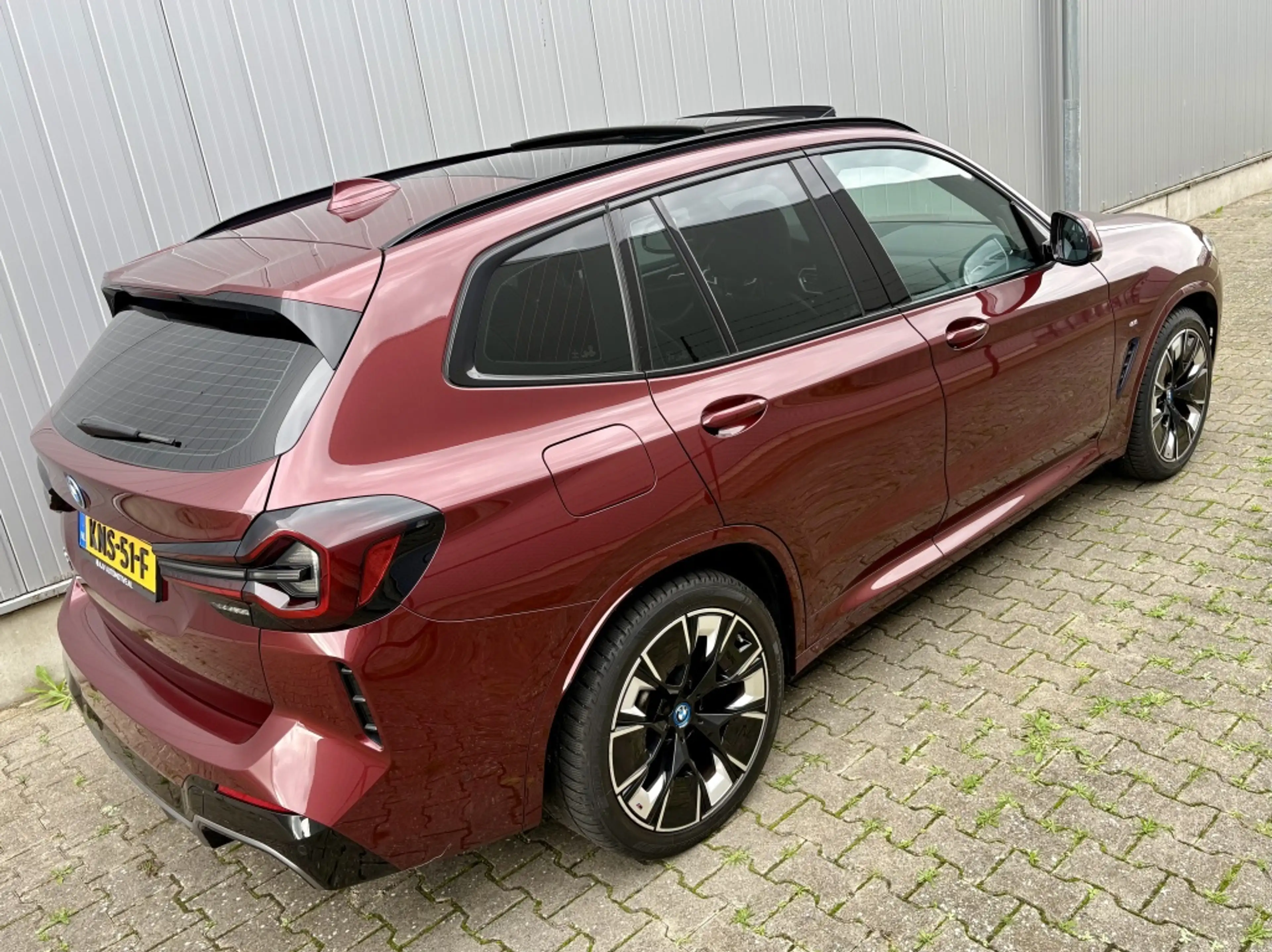 BMW iX3 HIGH EXECUTIVE M-SPORT 80 kWh / PANODAK / SOH100%! — photo 9