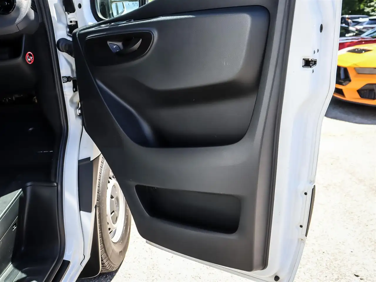 Mercedes-Benz Sprinter photo Mercedes-Benz Sprinter