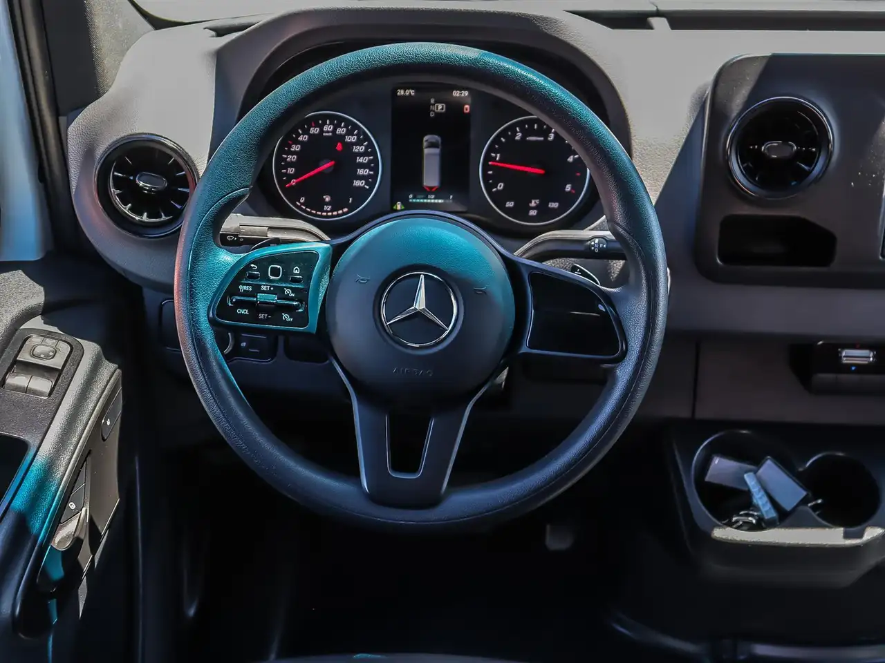 Mercedes-Benz Sprinter photo Mercedes-Benz Sprinter