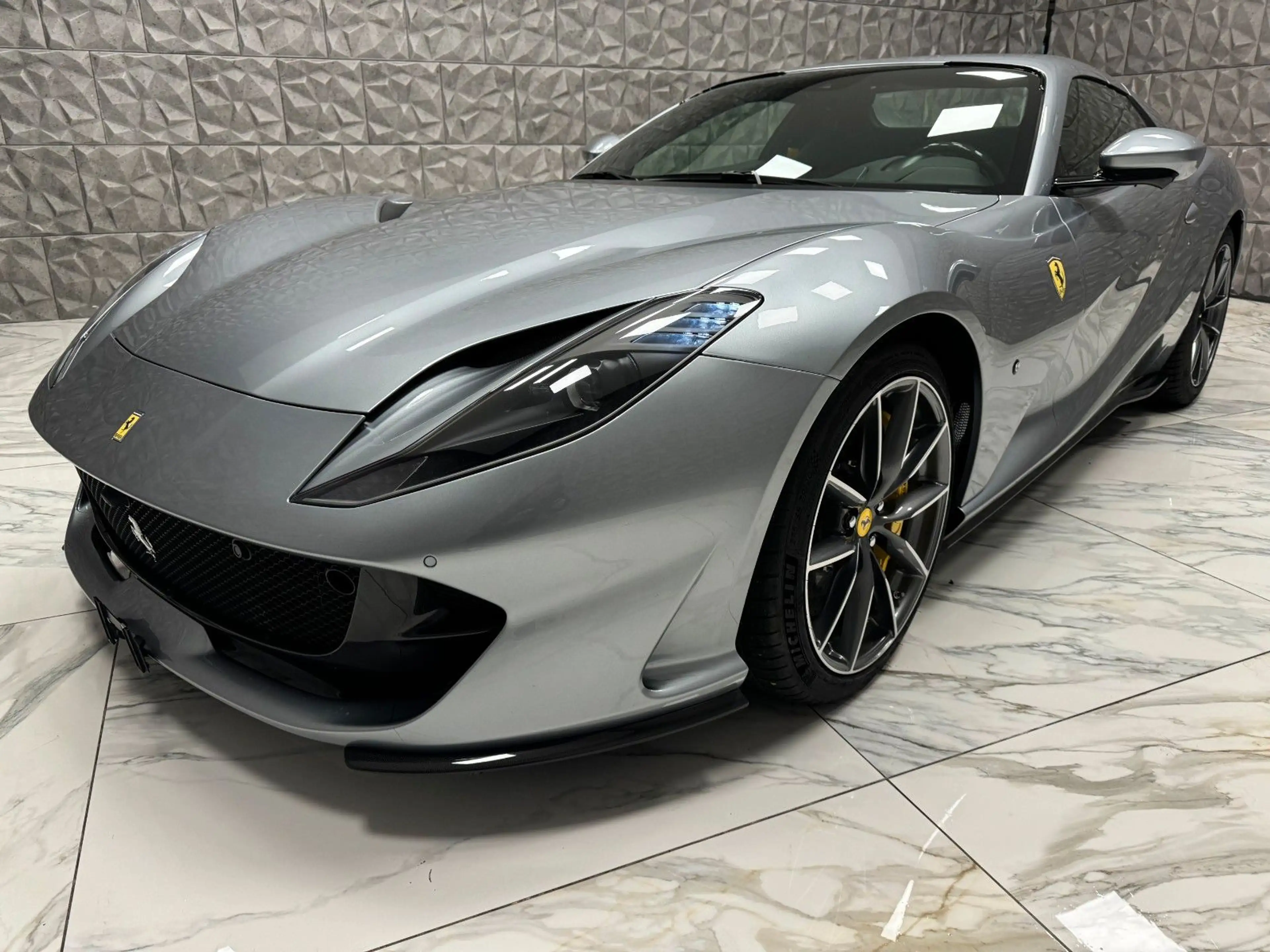 Ferrari 812 GTS -V12 / CARBON-LIFT-CAMERA — photo 4