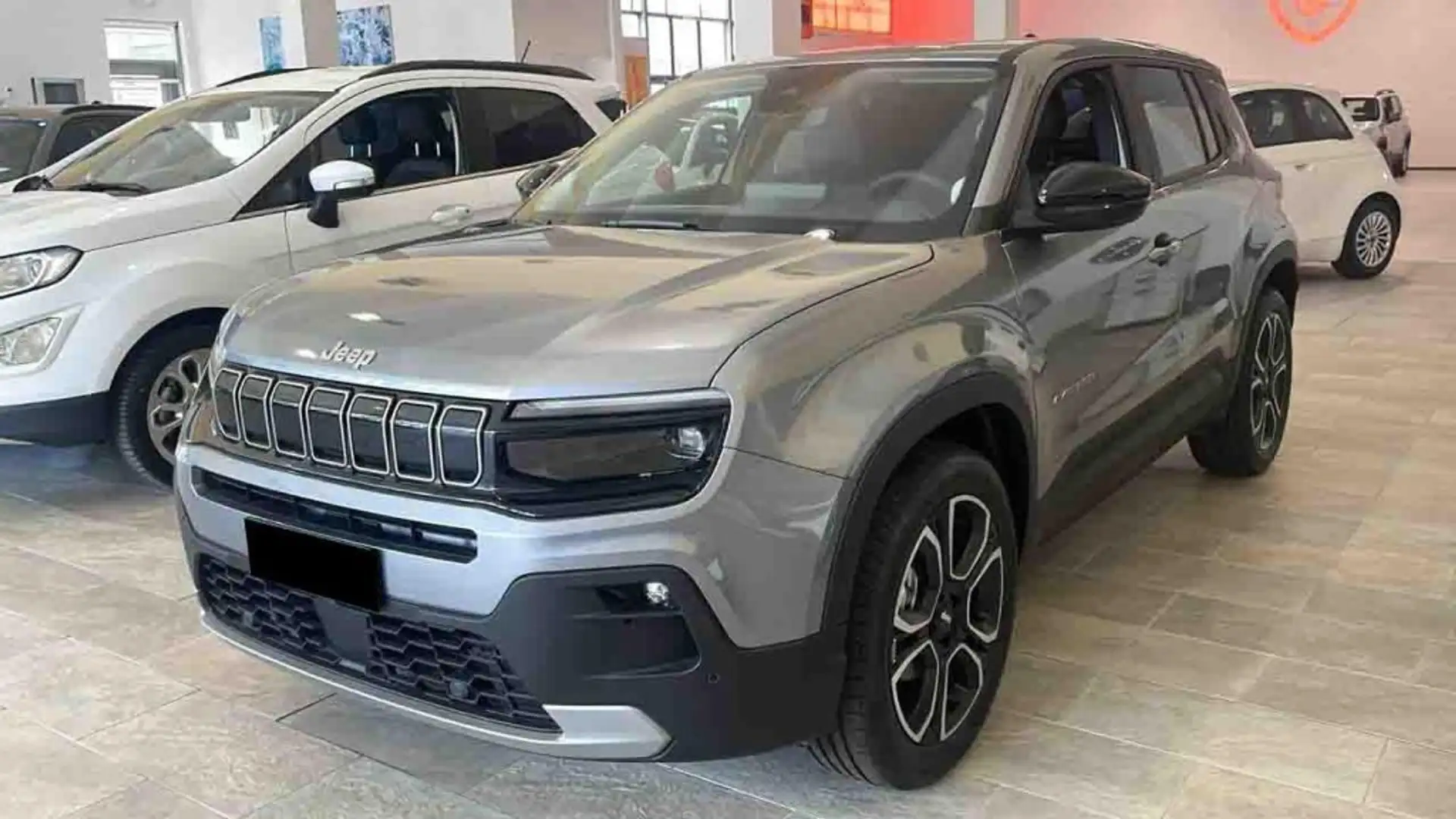 Jeep Avenger 1.2 Turbo 100 CV Summit Gris - 1
