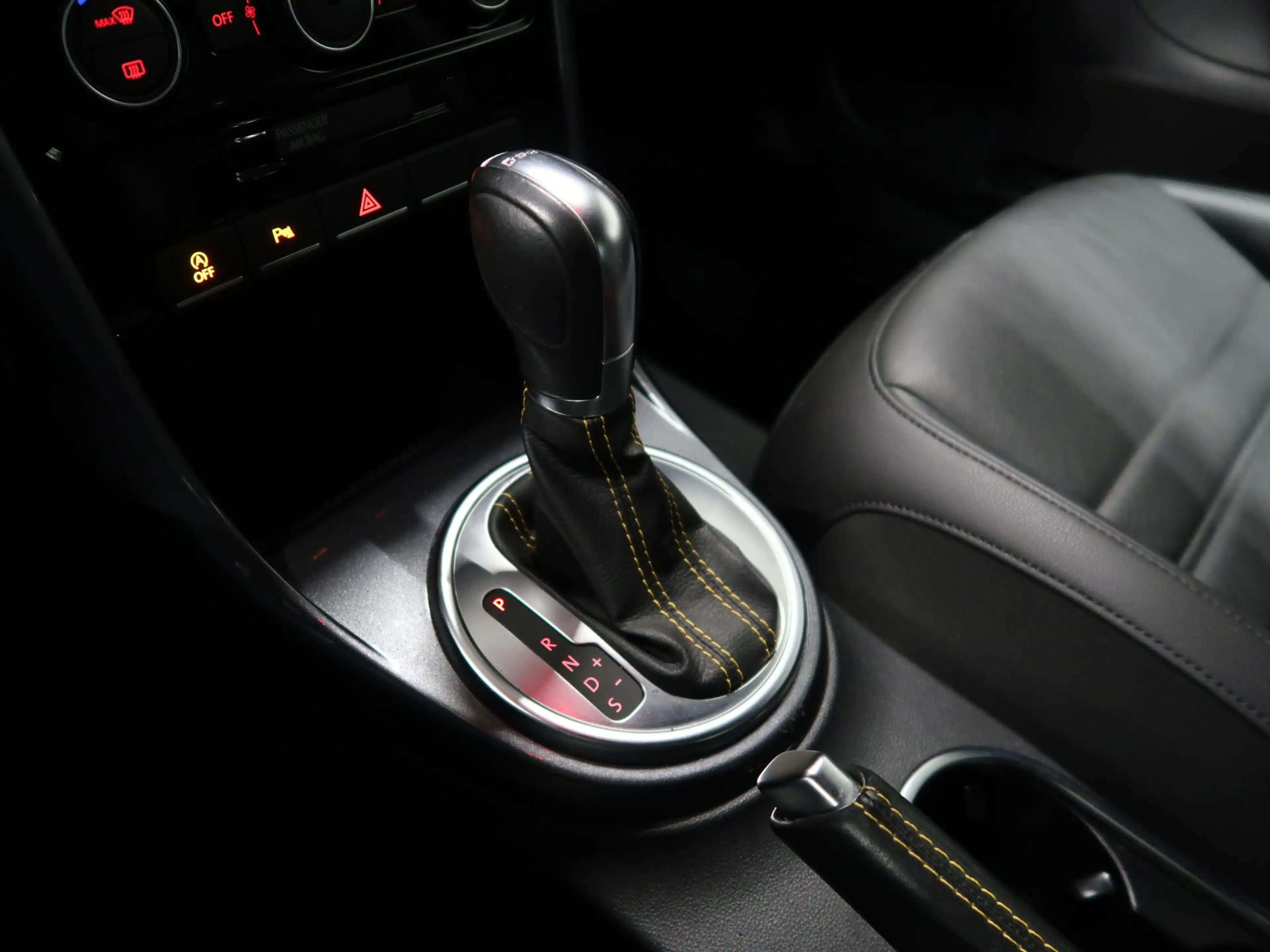 Volkswagen Beetle 1.4 TSI Dune 1.4 Automaat DSG 150pk Leer Camera Ap — photo 11