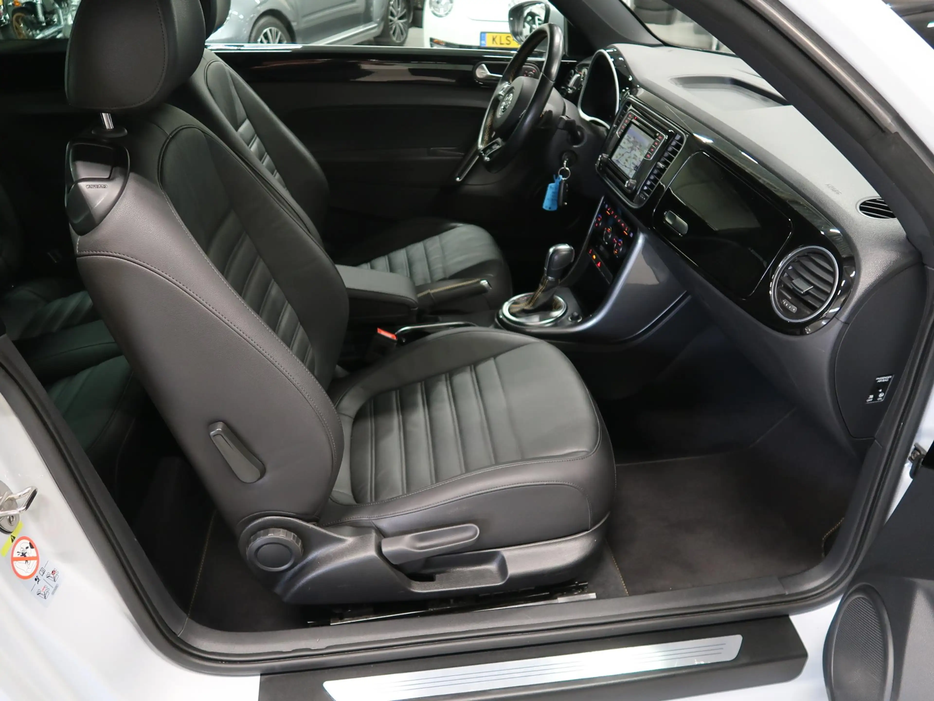 Volkswagen Beetle 1.4 TSI Dune 1.4 Automaat DSG 150pk Leer Camera Ap — photo 13