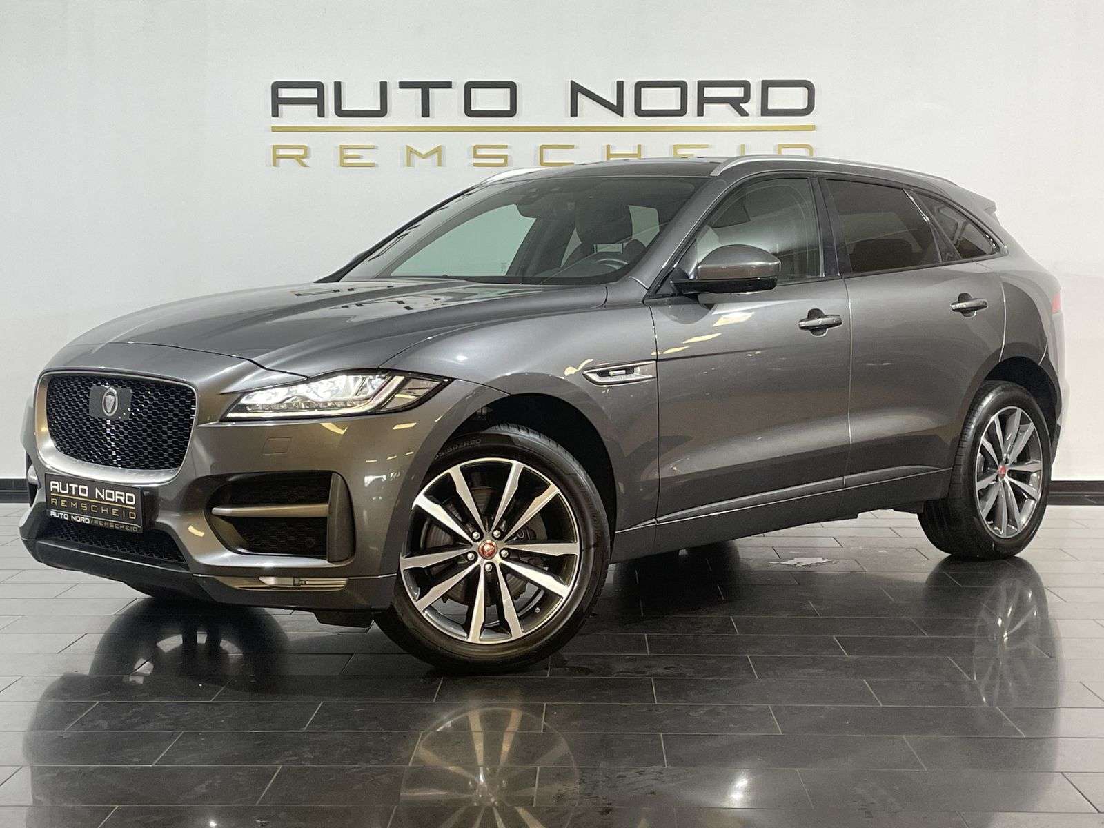 Second hand Jaguar F-Pace 3.0