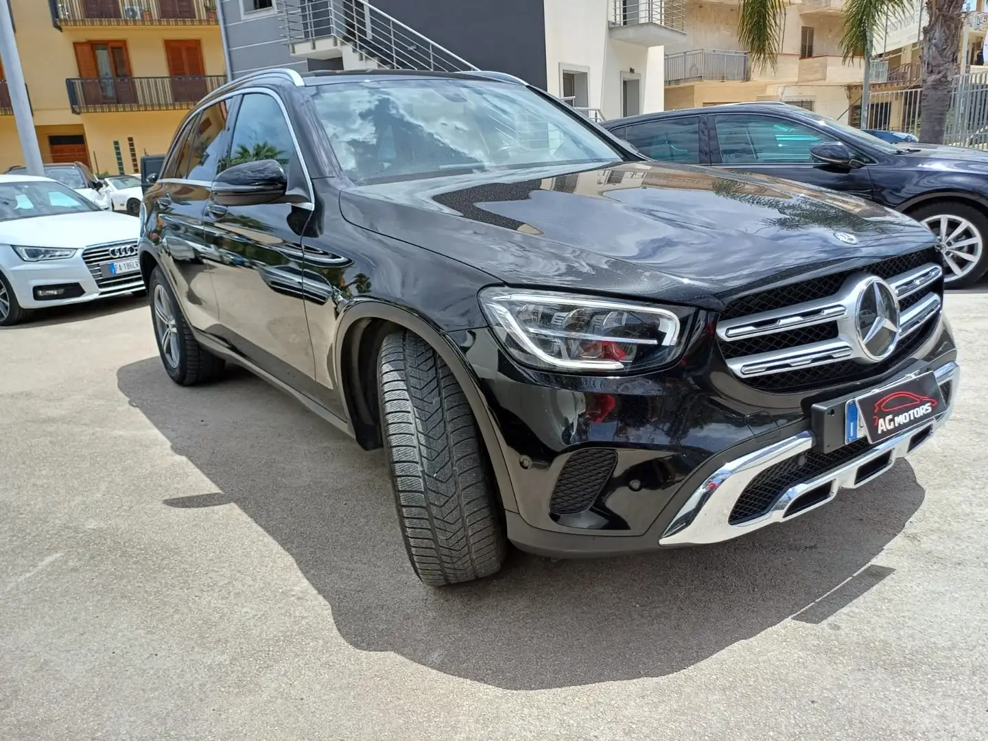 Mercedes-Benz GLC 300 - 1