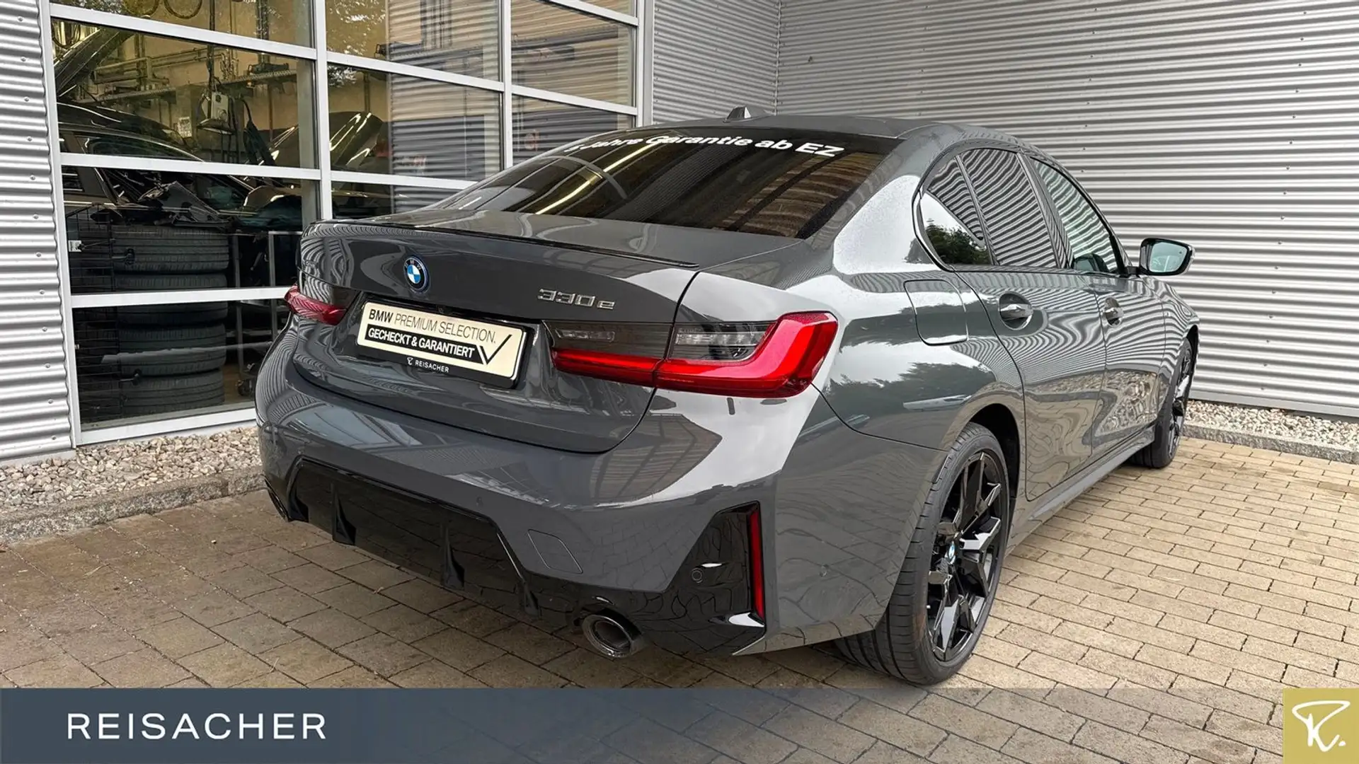 BMW 330 e xDrive M-Sport PRO Navi HUD 360° AHK ACC Grau - 2
