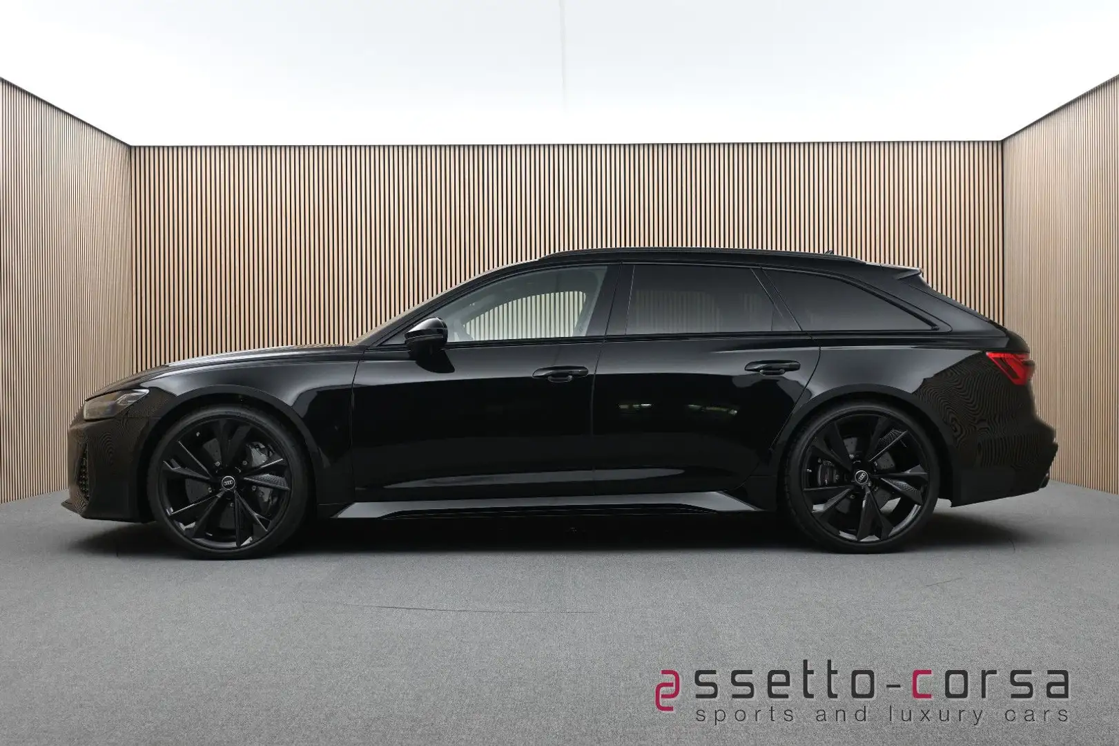 Audi RS6 Avant Performance*Keramik*B&O*Pano*NP180*AHK Nero - 1