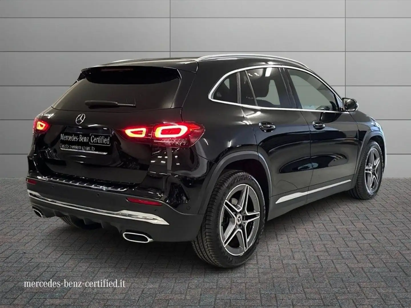 Mercedes-Benz GLA 180 d Automatic Premium Negro - 2