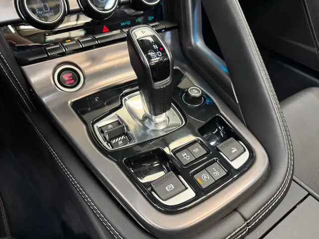 Jaguar F-Type view 12